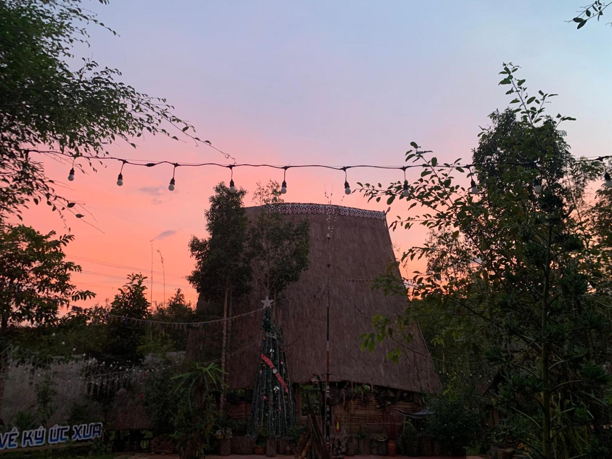 Khu Du Lich Sinh Thai, Nghi Duong Homestay Hoang Anh - Kon Xom Luh Kon Tum Exterior photo